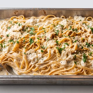 C: Pasta Alfredo Sauce Spaghetti Tray