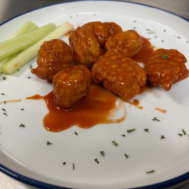 Boneless Wings (16).