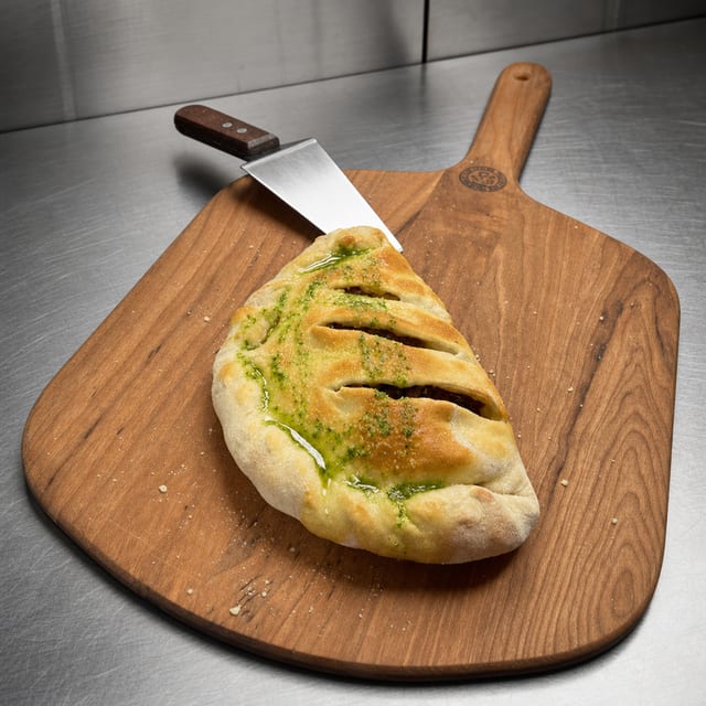 Margherita Calzone.